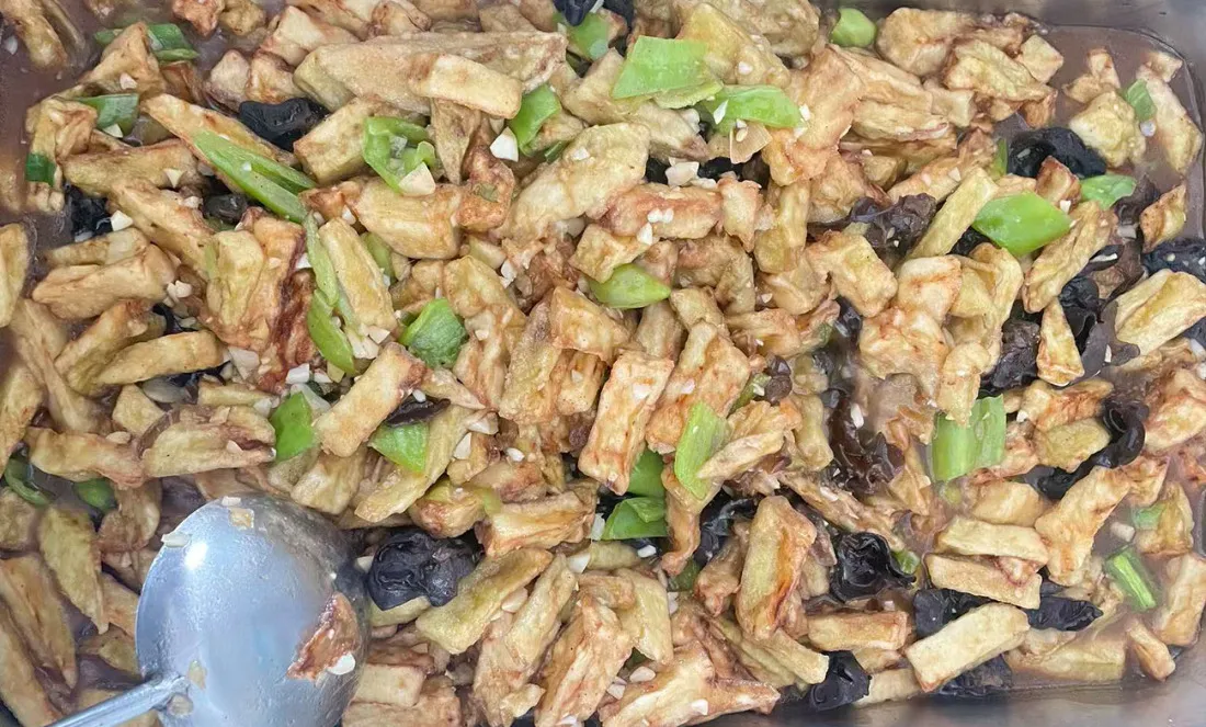 豆腐、鸡蛋、谷物等