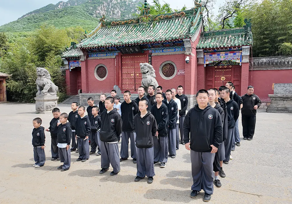 少林中武弟子一起春游