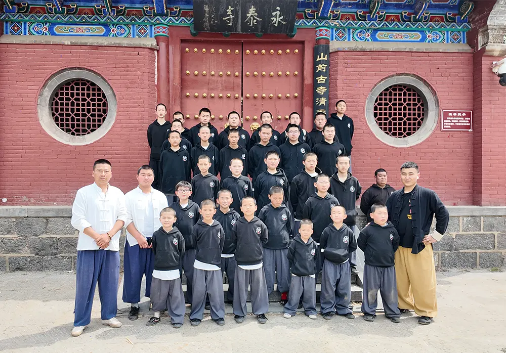 少林中武弟子一起春游